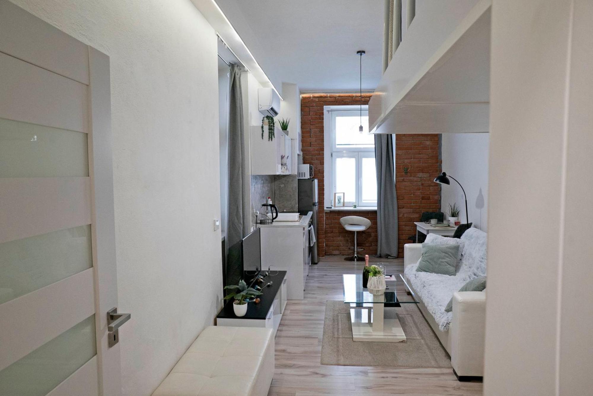 New Stylish Place For Couple Братислава Экстерьер фото